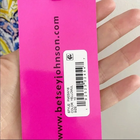 NWT Betsy Johnson Yellow China Plate Sheath
Sleeveless Mini Dress Sz 10 - Picture 6 of 6